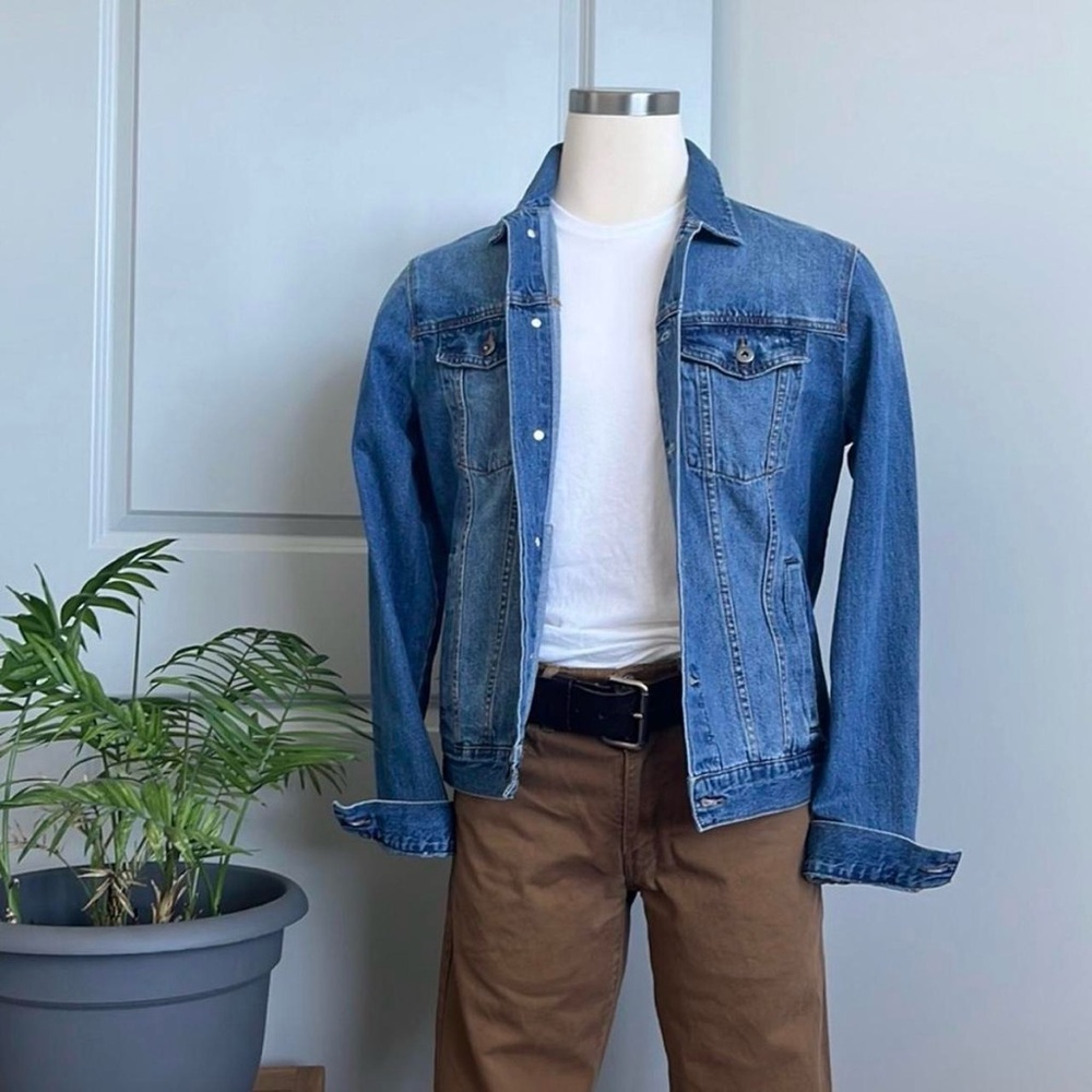 NWT Forever 21 Blue Denim Jacket